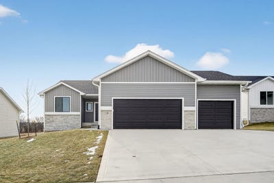 /international/us/718-plainside-avenue-norwalk-ia-110104515933/