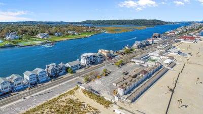 /international/us/908-ocean-avenue-sea-bright-nj-110120556001/