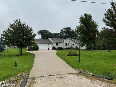 /international/us/1101-velvet-avenue-coon-rapids-ia-110120001867/
