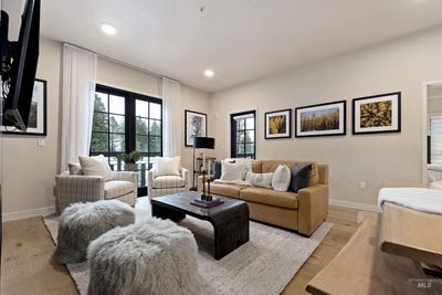 /international/us/780-village-drive-donnelly-id-110108254083/