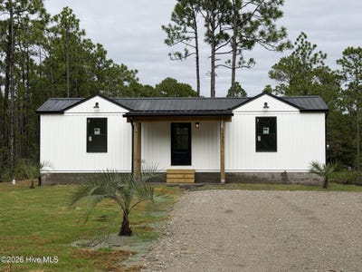 /international/us/1171-rockingham-road-boiling-spring-lakes-nc-110120517236/
