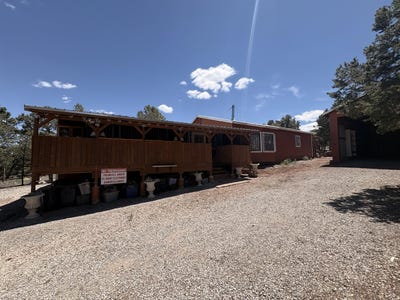 /international/us/33-carp-road-thoreau-nm-110105636299/