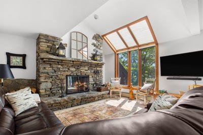 /international/us/1226-east-ash-road-plymouth-vt-110100995930/