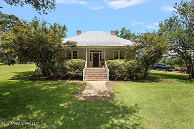 /international/us/3350-se-mount-pleasant-lane-bogue-chitto-ms-110106669520/