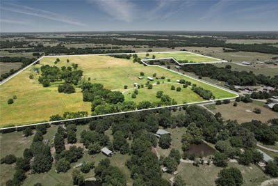 /international/us/rs-county-road-1520-point-tx-110106032235/