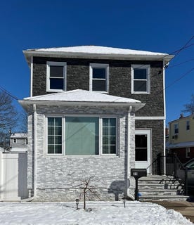/international/us/35-barwick-street-floral-park-ny-110105311420/