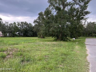 /international/us/lasalle-boulevard-lot-b2-bay-saint-louis-ms-110087430734/