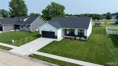 /international/us/1034-wolf-creek-court-staunton-il-110100309858/