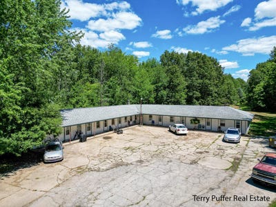 /international/us/7312-grand-haven-road-norton-shores-mi-110101073433/