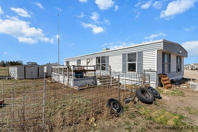 /international/us/719-artesian-rd-cheyenne-wy-110107466280/
