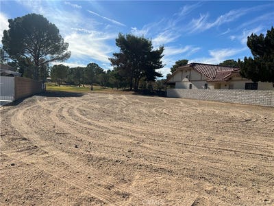 /international/us/14789-greenbriar-drive-helendale-ca-110096224480/
