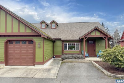 /international/us/2615-peach-court-unit-a-port-angeles-wa-110105934913/