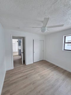 /international/us/141-west-31st-st-hialeah-fl-110108100360/