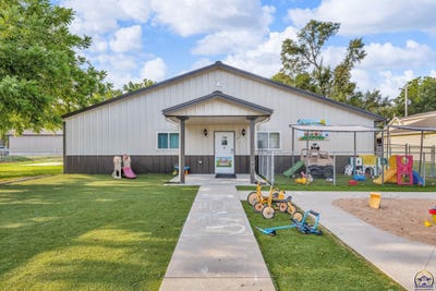 /international/us/109-e-railroad-ave-silver-lake-ks-110102325144/