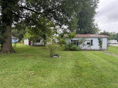 /international/us/813-elm-street-henrietta-mo-110110343754/