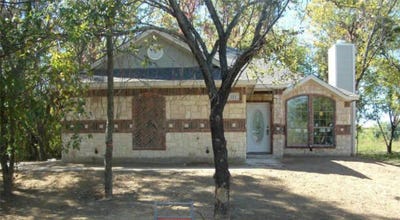 /international/us/311-s-spring-branch-trail-springtown-tx-110104955072/