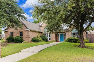 /international/us/1106-owl-drive-decatur-tx-110120094733/