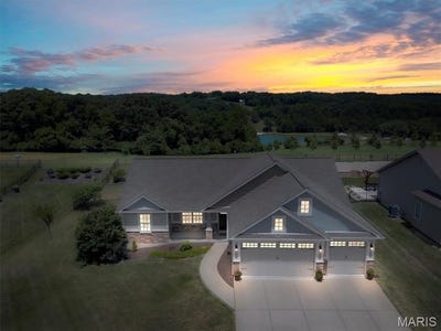 /international/us/1209-riesling-lane-pevely-mo-110100946140/