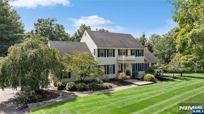 /international/us/11-ewing-drive-flemington-nj-110120582600/