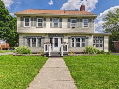 /international/us/528-troy-street-canton-pa-110108448888/