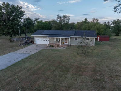 /international/us/7159-w-farm-road-140-springfield-mo-110120772729/