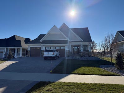 /international/us/6081-shoreview-pointe-victoria-mn-110103579664/