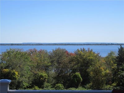 /international/us/5443-post-road-charlestown-ri-110104992763/