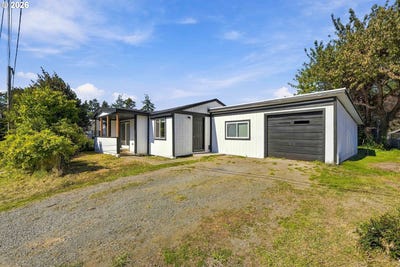 /international/us/1616-lund-ave-coosbay-or-110120487986/