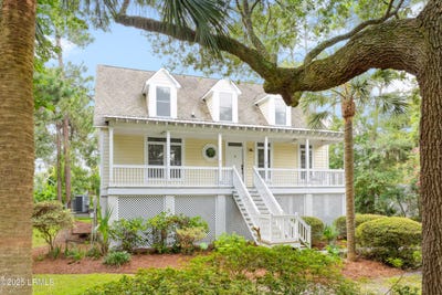 /international/us/5-black-fish-street-bluffton-sc-110100725207/