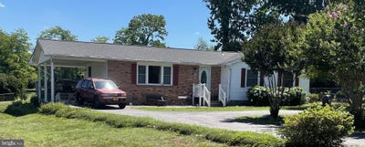 /international/us/175-blackwell-road-colonial-beach-va-110108816765/