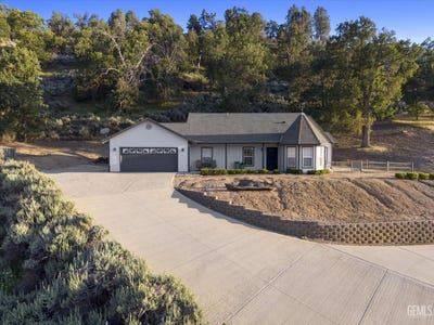/international/us/23300-calico-court-tehachapi-ca-110108478938/
