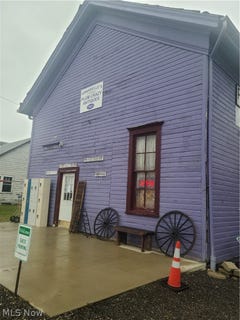 /international/us/7921-state-route-7-williamsfield-oh-110107801945/