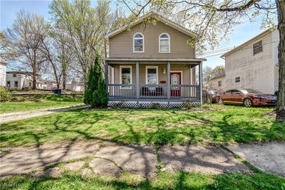 /international/us/37-s-cedar-street-geneva-oh-110100798581/?lang=en