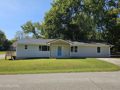 /international/us/321-n-dunlap-ave-rockwood-tn-110120537107/