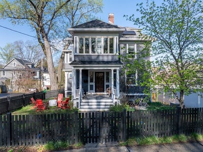 /international/us/155-prospect-st-northampton-ma-110107628551/