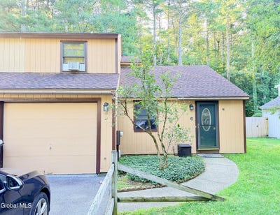 /international/us/48-snowberry-road-ballston-spa-ny-110110058100/