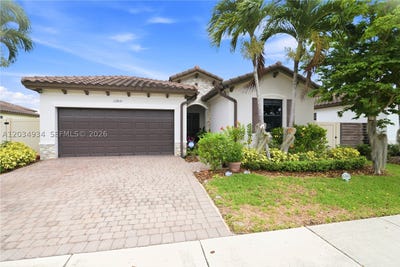 /international/us/12831-sw-229th-st-miami-fl-110108692810/