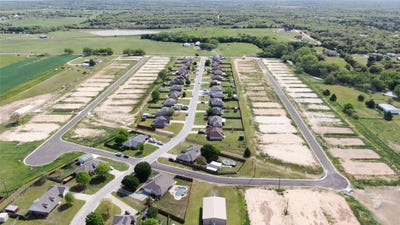 /international/us/sienna-drive-lot-3a-blk-3-alvord-tx-110091032335/