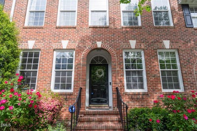 /international/us/114-nolen-lane-chapel-hill-nc-110107356656/