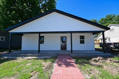 /international/us/524-e-allison-street-nevada-mo-110108784251/
