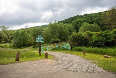/international/us/7756-route-219-ellicottville-ny-110100450677/?lang=en
