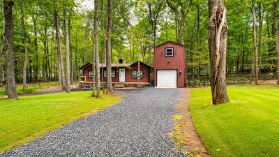 /international/us/76-kiowa-path-path-gouldsboro-pa-110099967786/