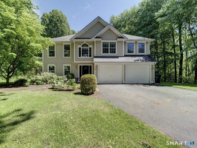 /international/us/35-woodsedge-court-berlin-ct-110108572323/