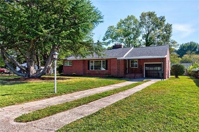 /international/us/146-cambridge-place-hampton-va-110120136932/