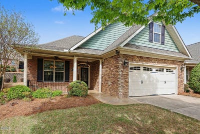 /international/us/520-easy-wind-lane-garner-nc-110106843686/