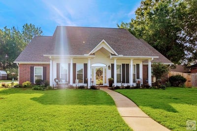 /international/us/5802-whitney-ln-texarkana-tx-110108576531/