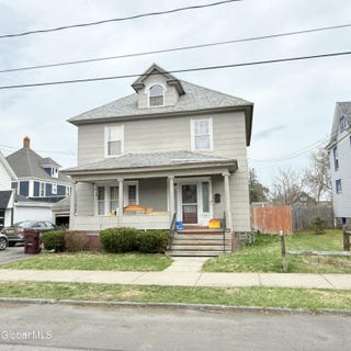 /international/us/40-fox-street-gloversville-ny-110106364121/