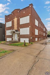 /international/us/506-sw-6th-ave-topeka-ks-110098529751/