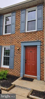 /international/us/221-d-unit-d-n-duke-street-hummelstown-pa-110108439922/