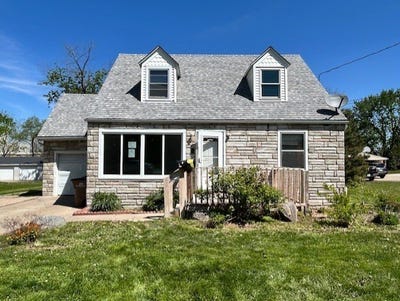/international/us/309-1st-street-e-altoona-ia-110108148780/